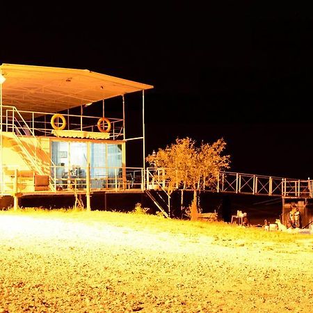 Delta Pontoon Hotel Mahmudia Exterior foto