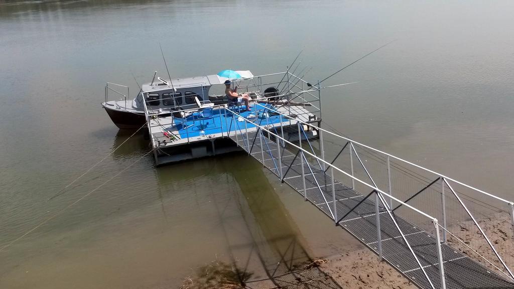 Delta Pontoon Hotel Mahmudia Exterior foto